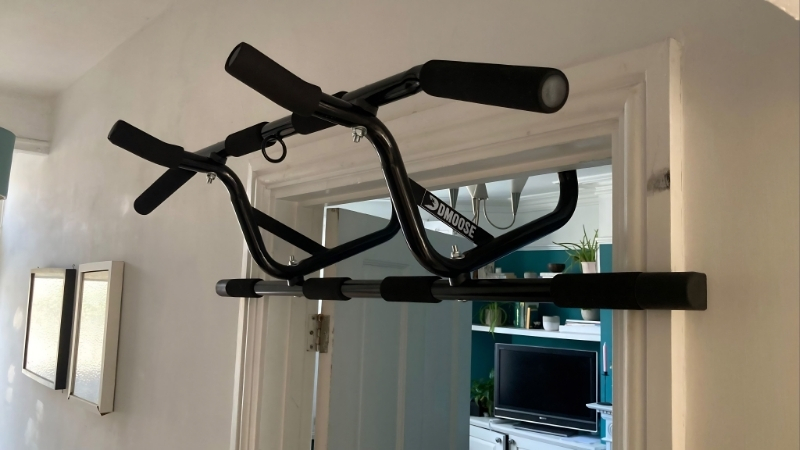 How to Choose the Best In House Pull Up Bar