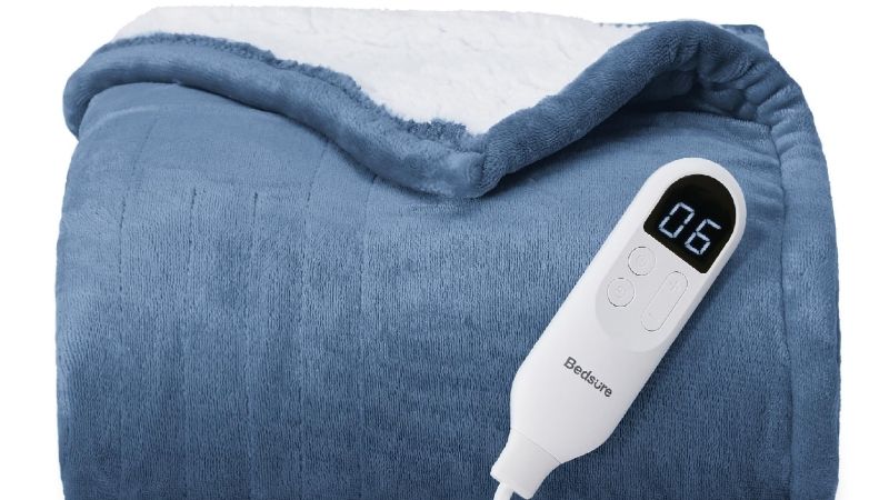 heated throw vs electric blanket