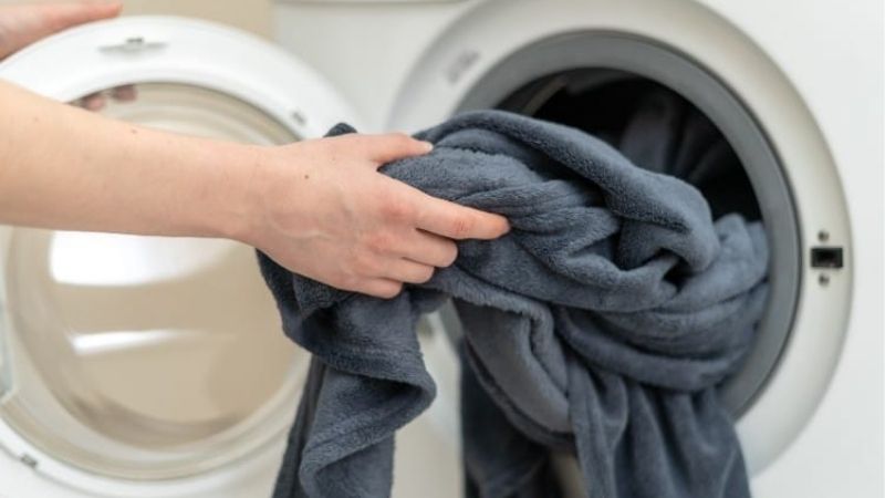 how to wash sherpa blanket