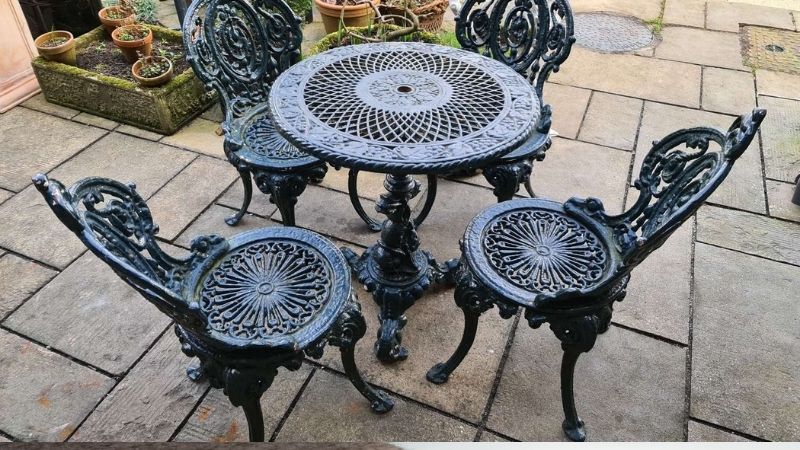 metal garden table and chairs