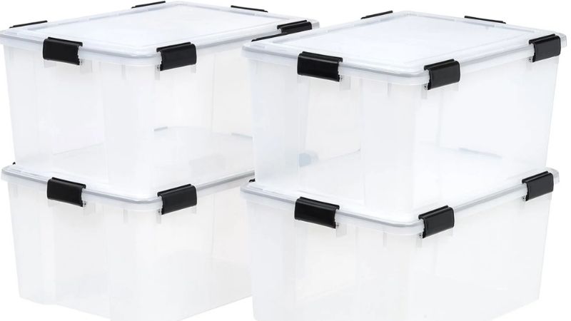 plastic containers with lids for storage