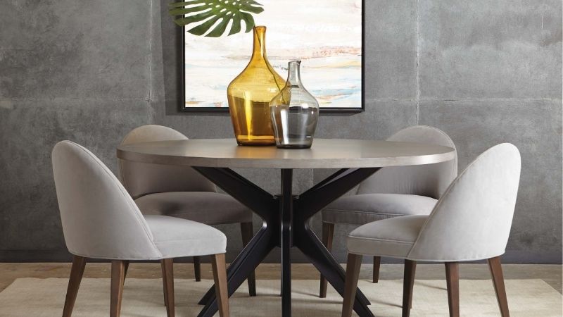 round dining table and chairs