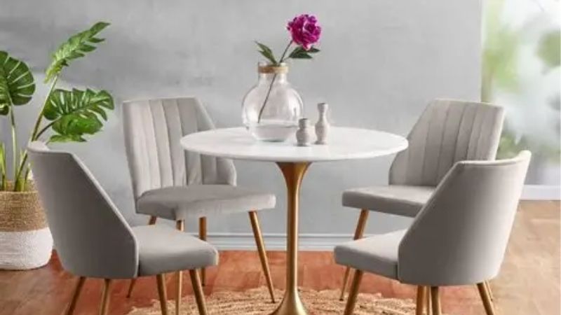 small round dining table